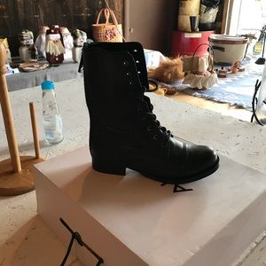 Aldo Combat boots